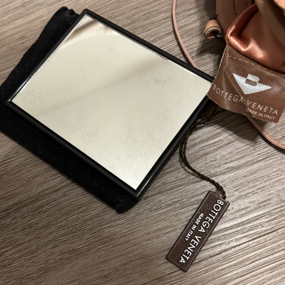 Bottega Veneta Vintage Floral Shoulder Bag - Picture 8 of 11